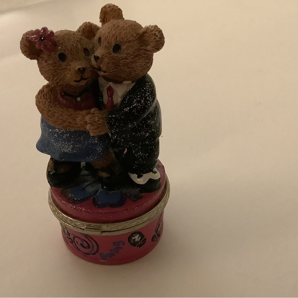 Claire’s 1999 Swing Dance Bear Trinket Box